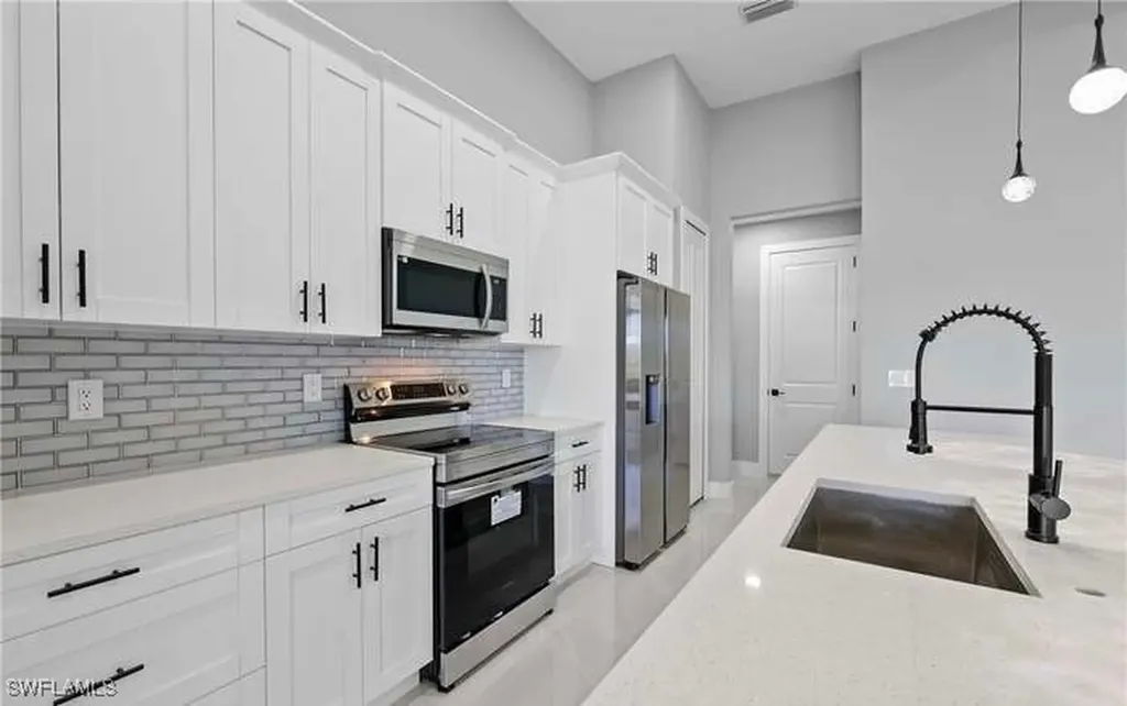 324 El Dorado Boulevard S Cape Coral FL 33991