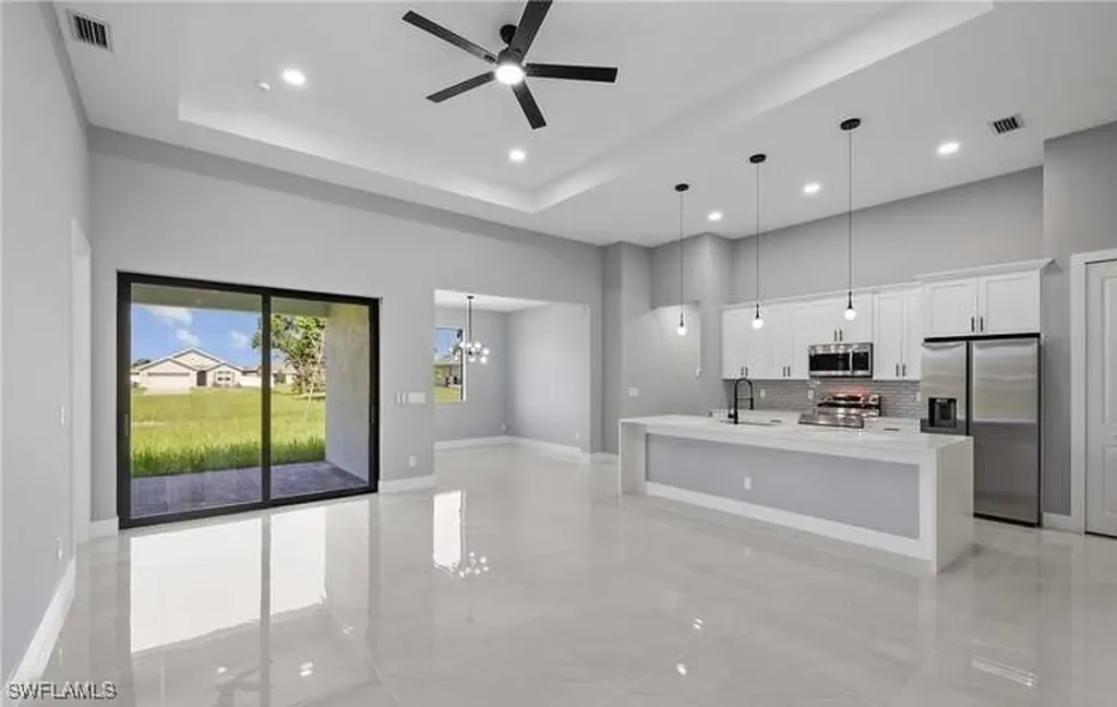 324 El Dorado Boulevard S Cape Coral FL 33991