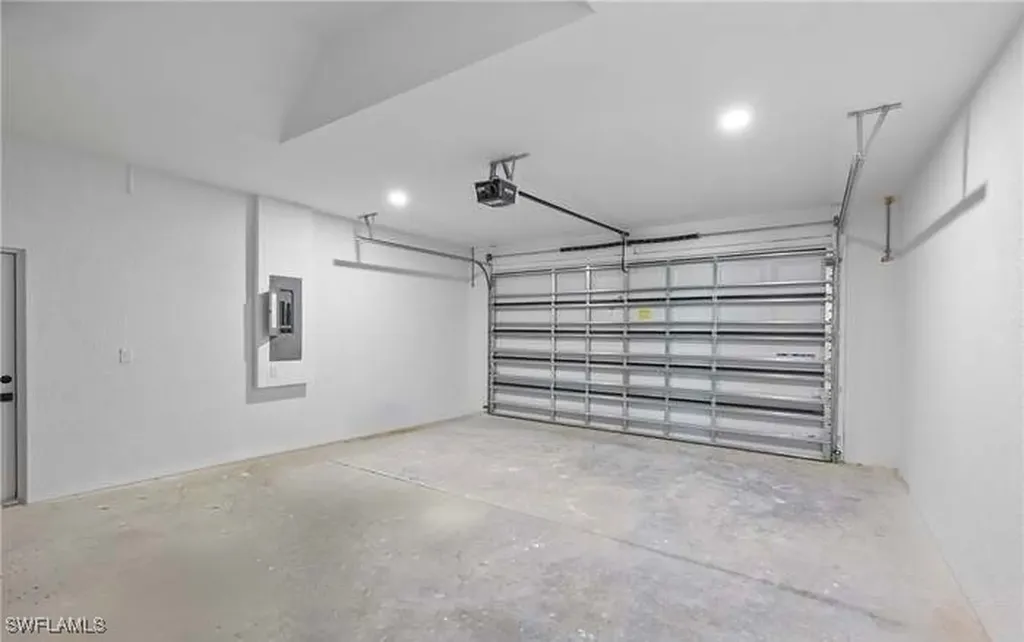 324 El Dorado Boulevard S Cape Coral FL 33991