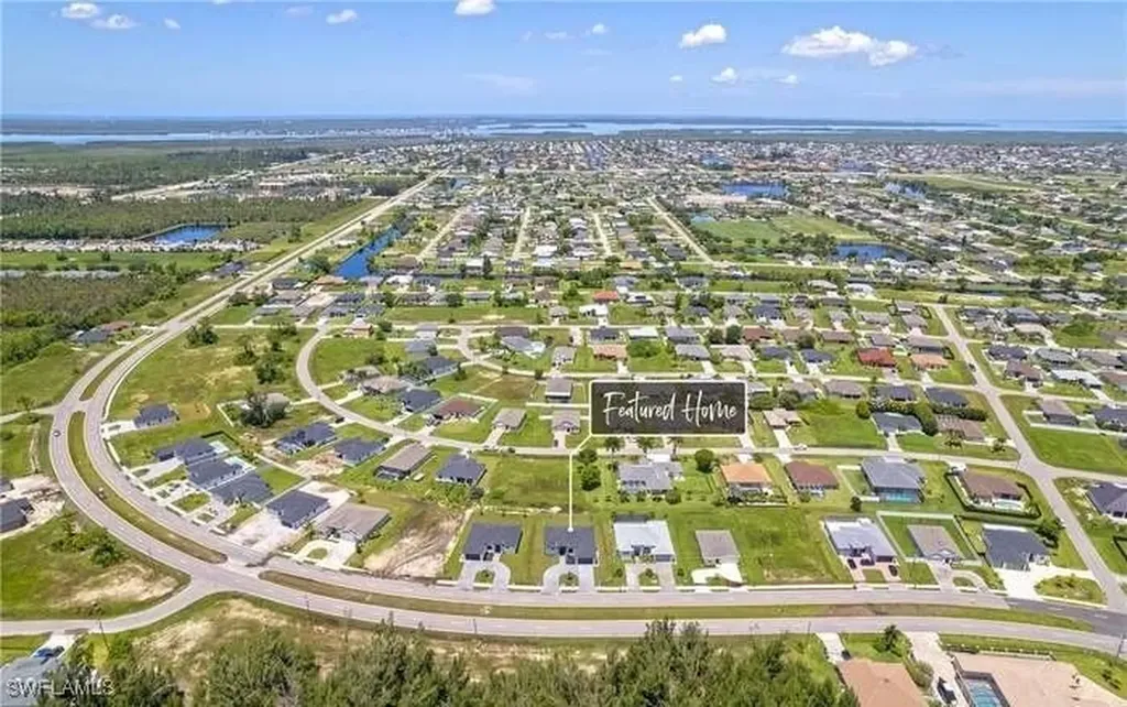 324 El Dorado Boulevard S Cape Coral FL 33991