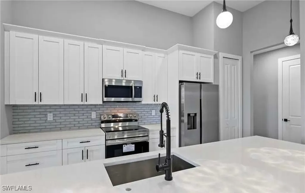 324 El Dorado Boulevard S Cape Coral FL 33991