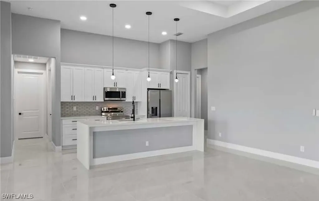 324 El Dorado Boulevard S Cape Coral FL 33991