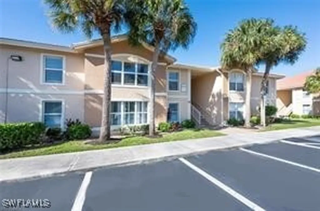 8285 Ibis Club Drive Naples FL 34104