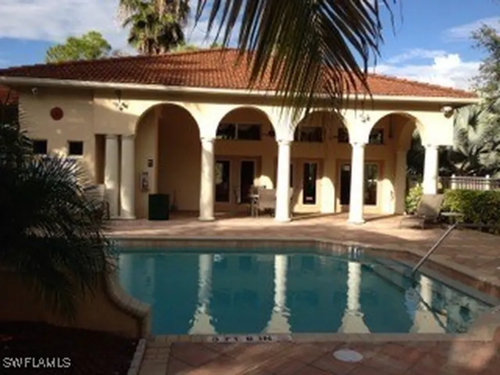 8285 Ibis Club Drive Naples FL 34104