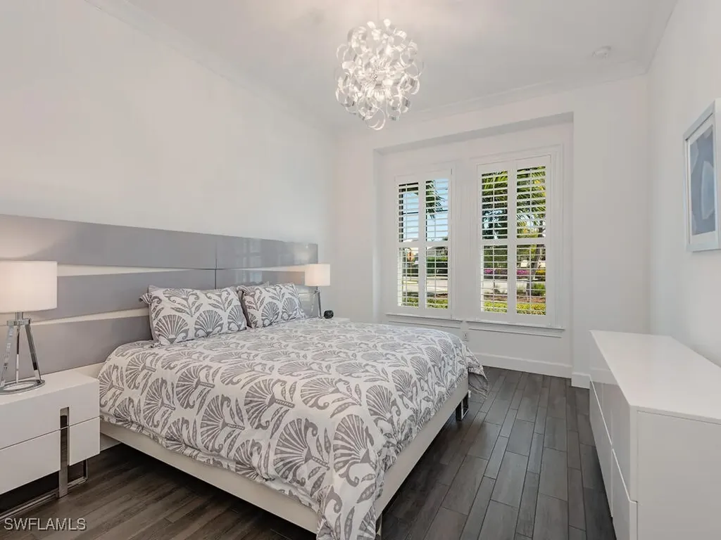 6399 Warwick Avenue Naples FL 34113