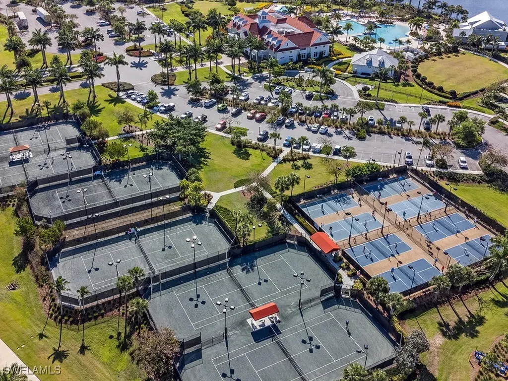 6399 Warwick Avenue Naples FL 34113