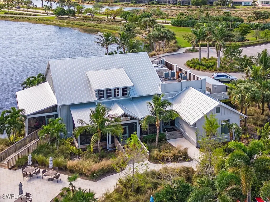 6399 Warwick Avenue Naples FL 34113
