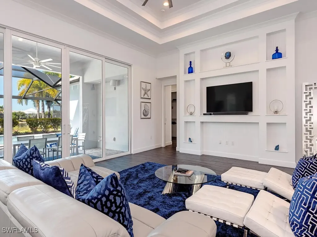 6399 Warwick Avenue Naples FL 34113