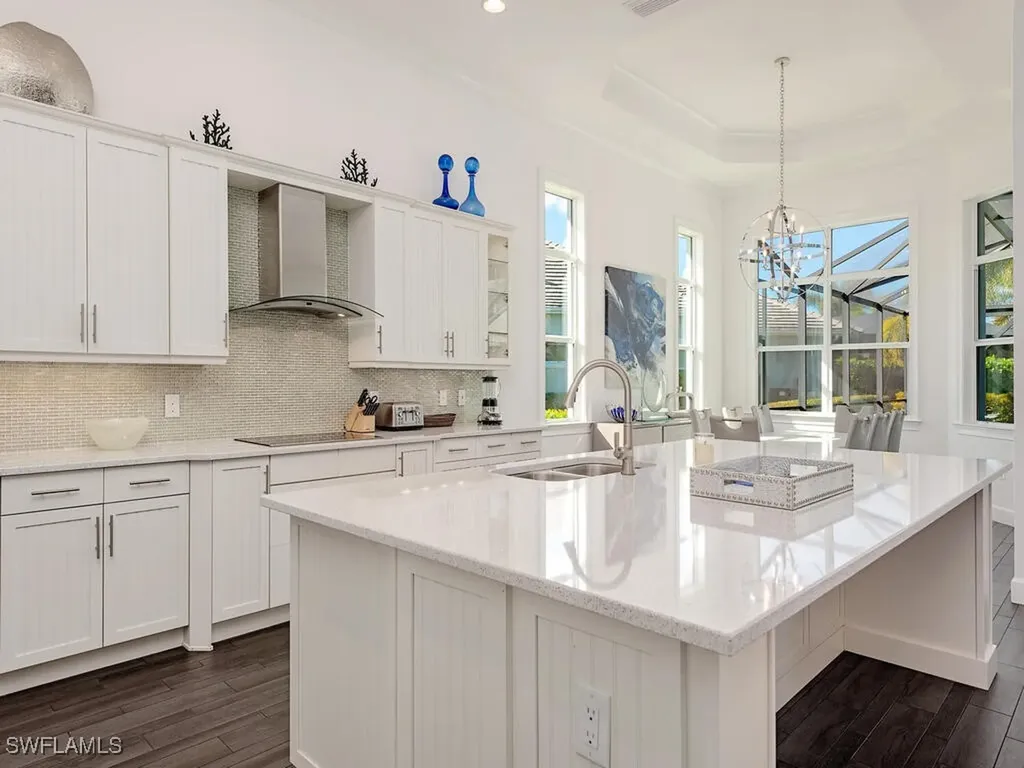 6399 Warwick Avenue Naples FL 34113