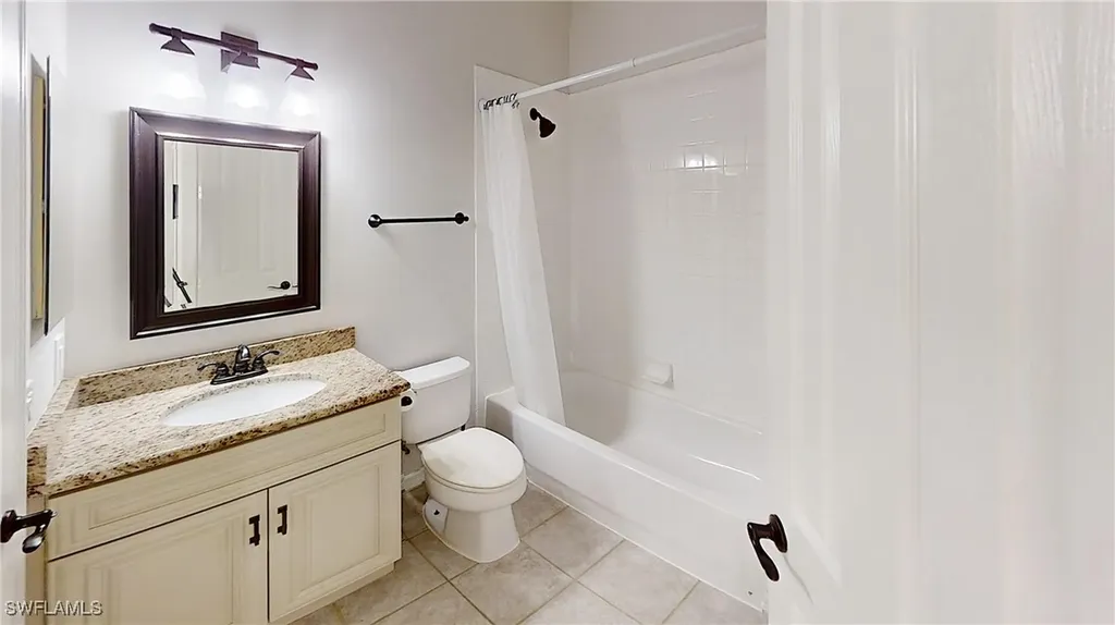 2200 Arielle Drive Naples FL 34109