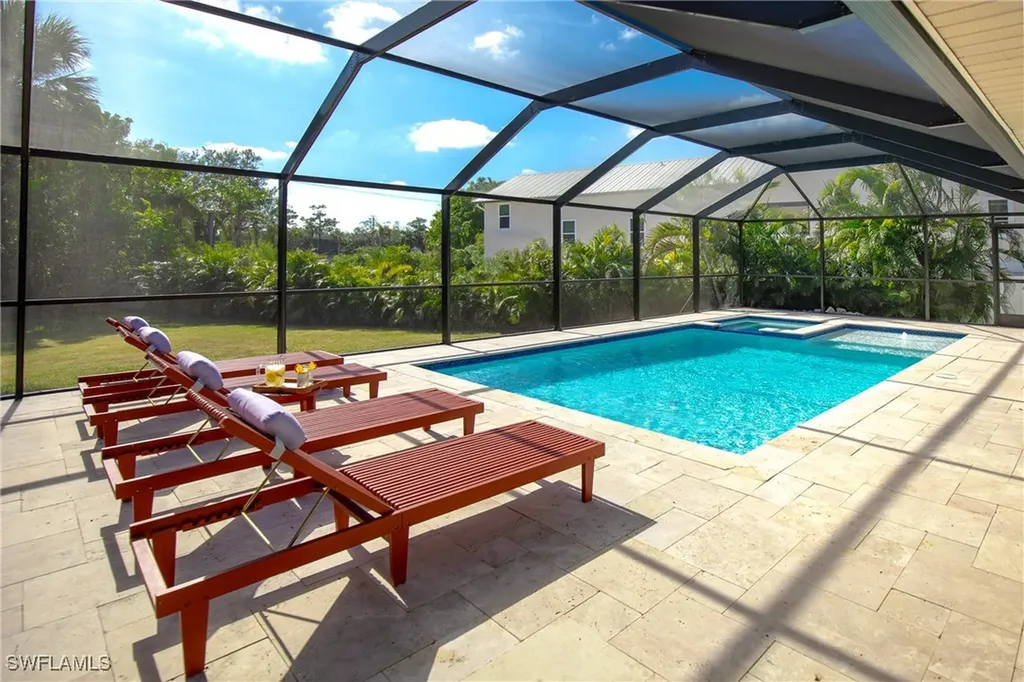 102 Sharwood Drive Naples FL 34110
