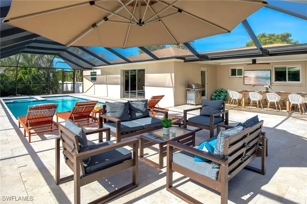 102 Sharwood Drive Naples FL 34110