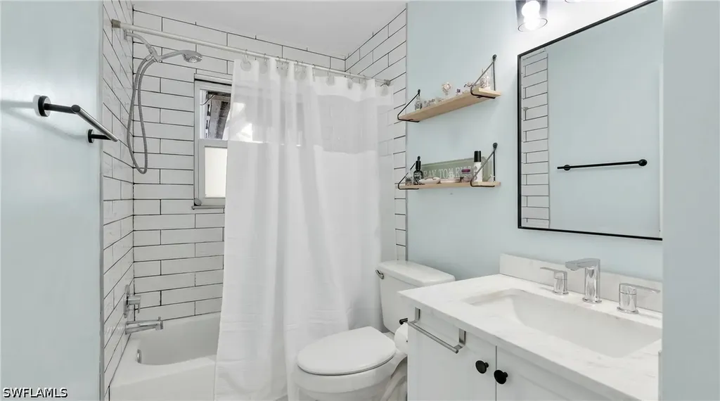 2142 Crystal Drive Fort Myers FL 33907