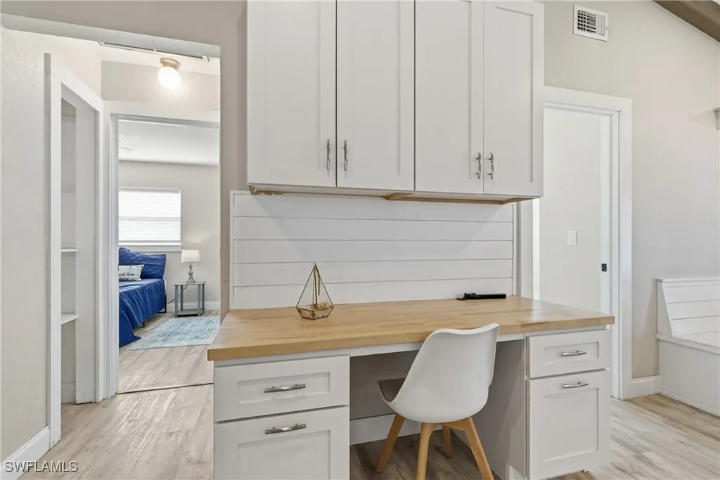 3612 SW 6th Place Cape Coral FL 33914