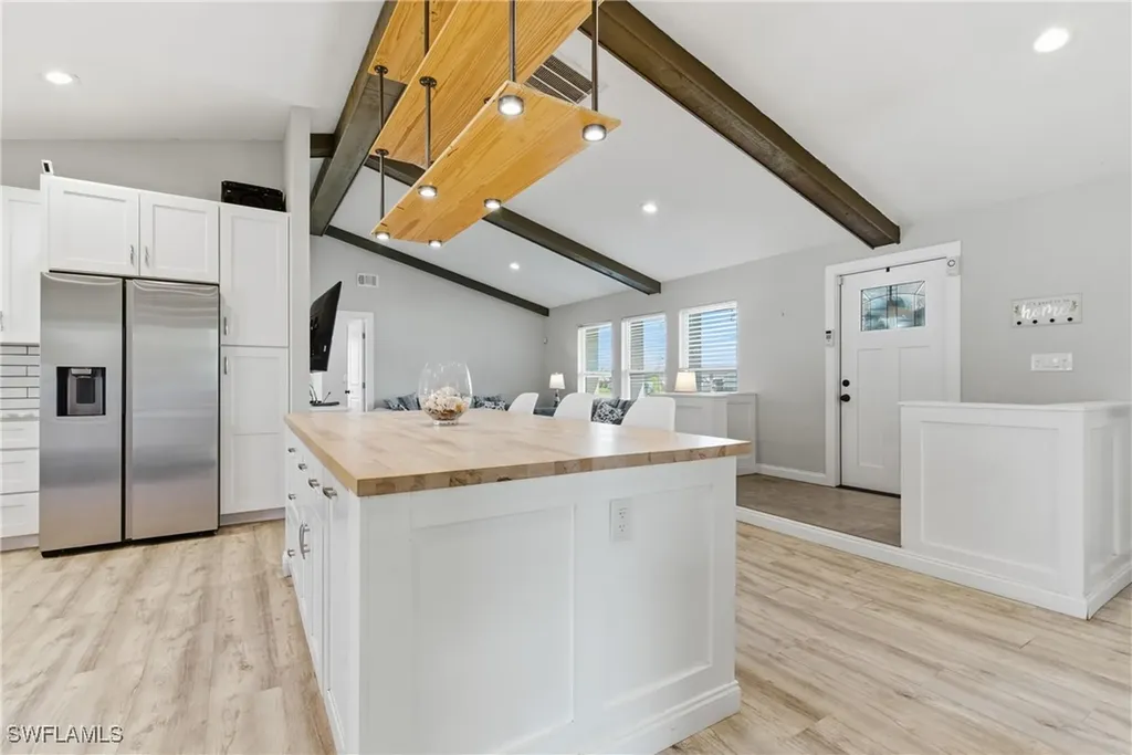 3612 SW 6th Place Cape Coral FL 33914