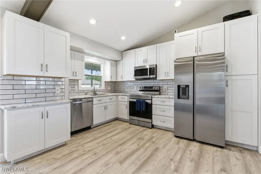 3612 SW 6th Place Cape Coral FL 33914