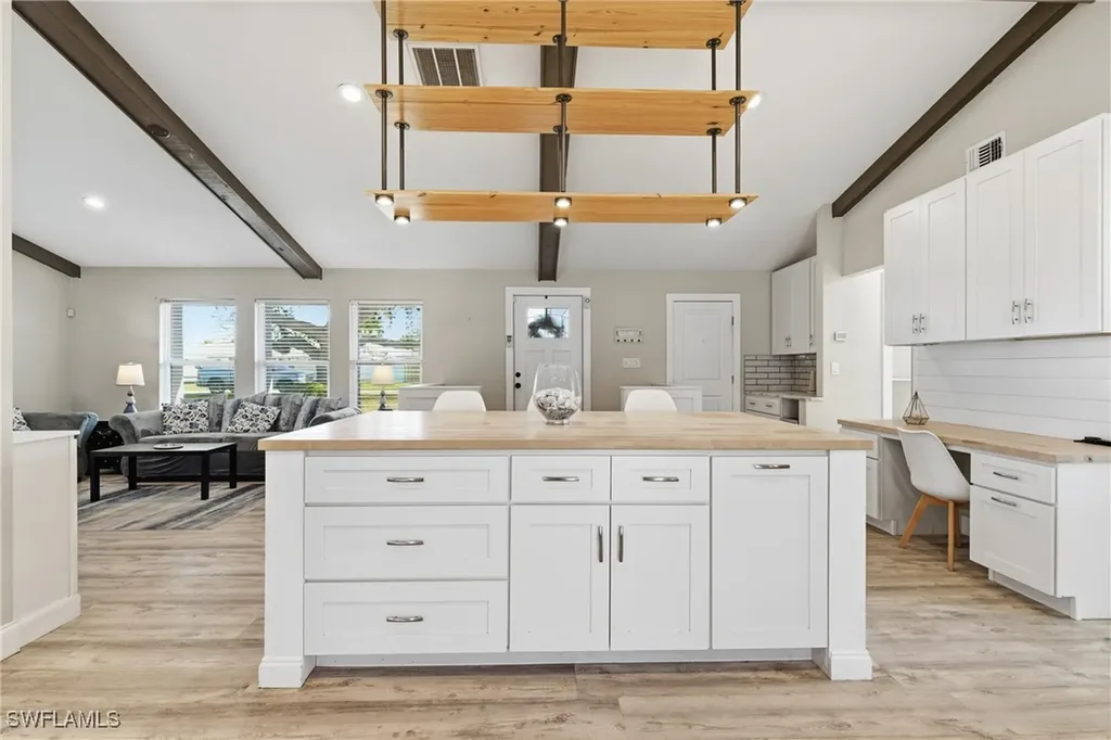 3612 SW 6th Place Cape Coral FL 33914