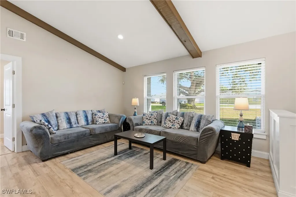 3612 SW 6th Place Cape Coral FL 33914