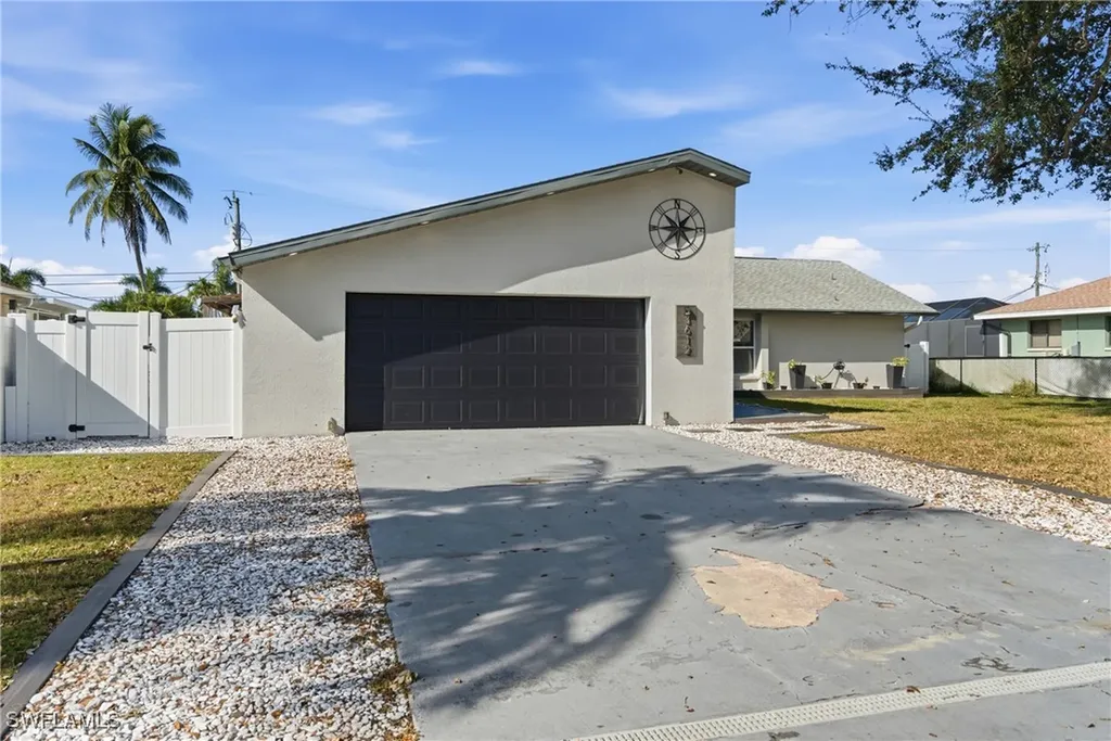 3612 SW 6th Place Cape Coral FL 33914