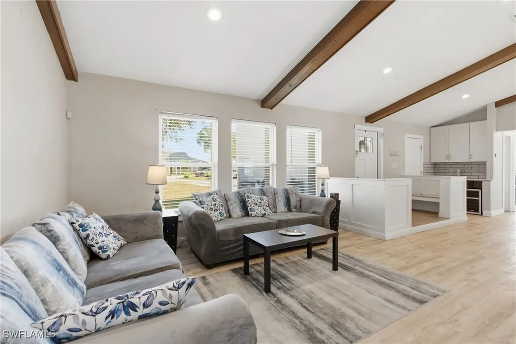 3612 SW 6th Place Cape Coral FL 33914