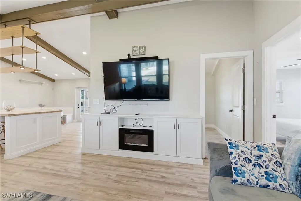 3612 SW 6th Place Cape Coral FL 33914