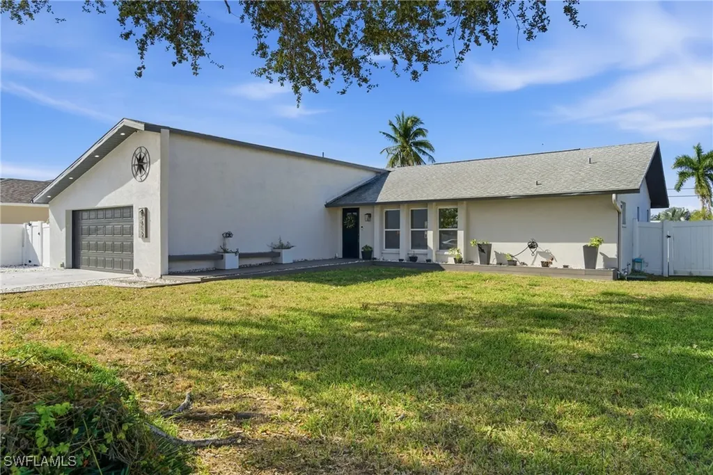 3612 SW 6th Place Cape Coral FL 33914