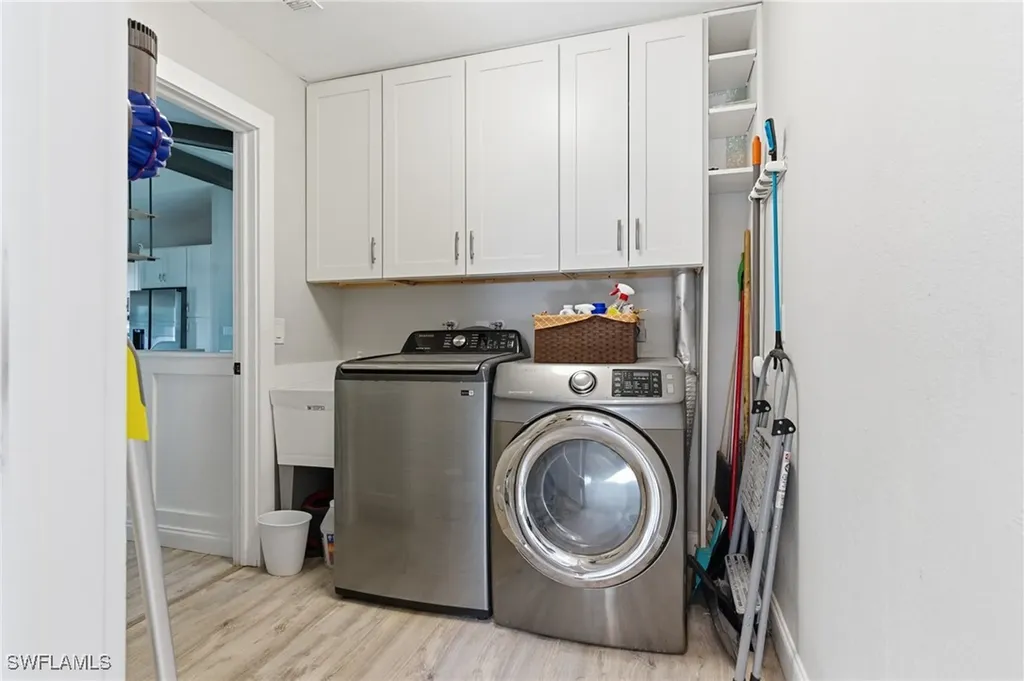 3612 SW 6th Place Cape Coral FL 33914