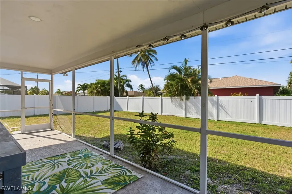 3612 SW 6th Place Cape Coral FL 33914