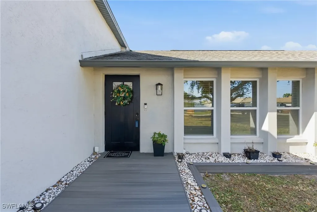 3612 SW 6th Place Cape Coral FL 33914