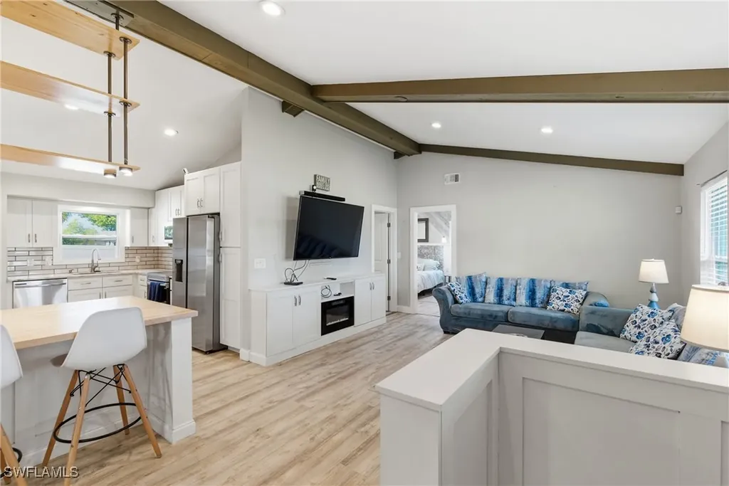 3612 SW 6th Place Cape Coral FL 33914