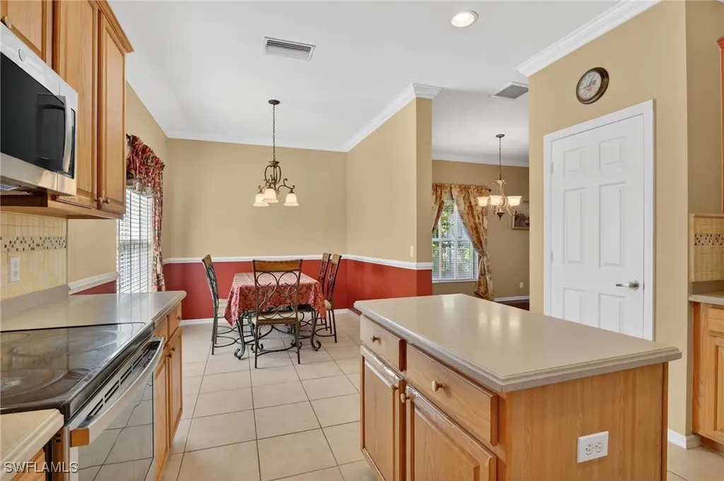 2787 Orange Grove Trail E Naples FL 34120