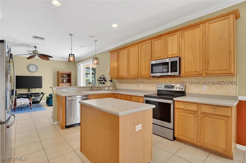 2787 Orange Grove Trail E Naples FL 34120