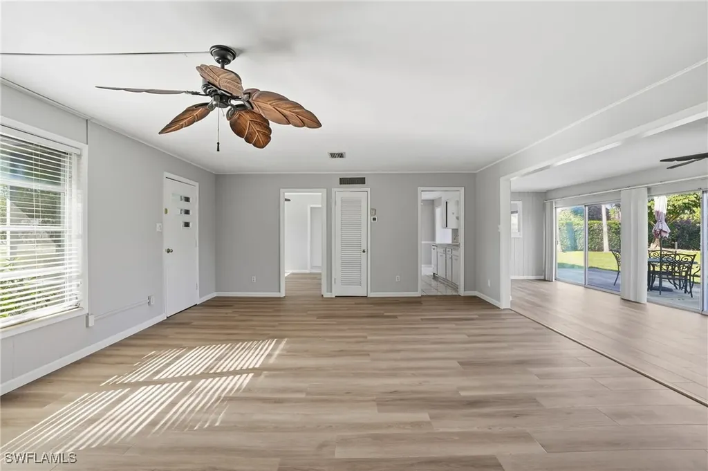 169 Viking Way Naples FL 34110