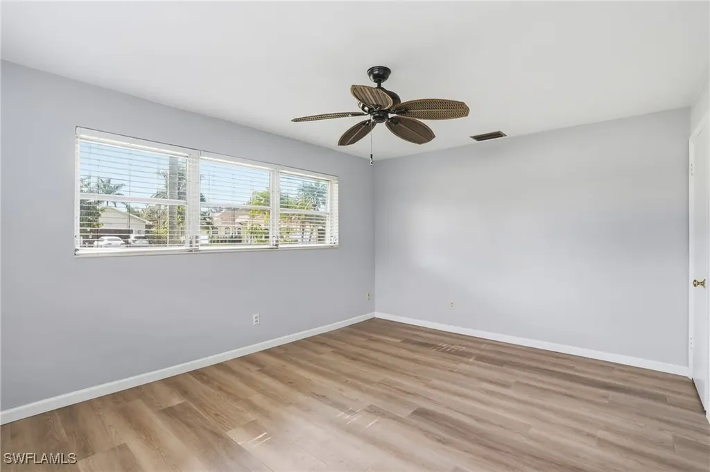 169 Viking Way Naples FL 34110