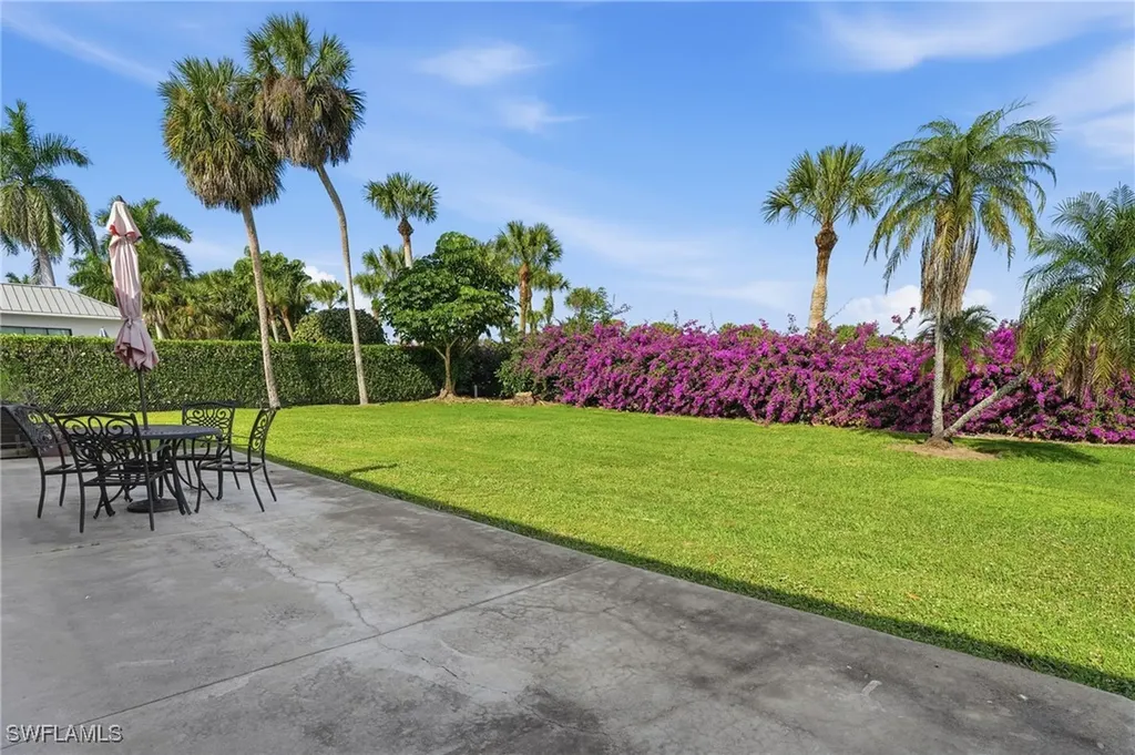 169 Viking Way Naples FL 34110