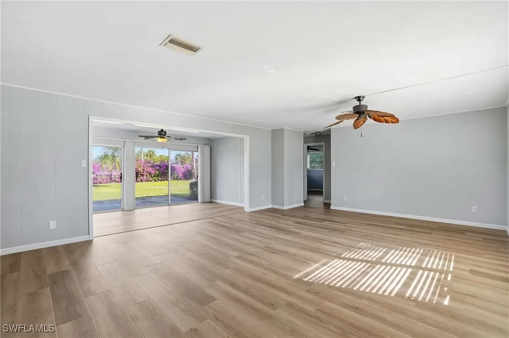 169 Viking Way Naples FL 34110