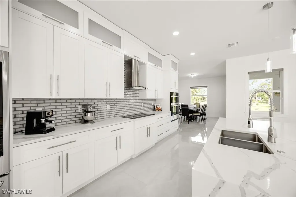 909 8th Street SE Naples FL 34117
