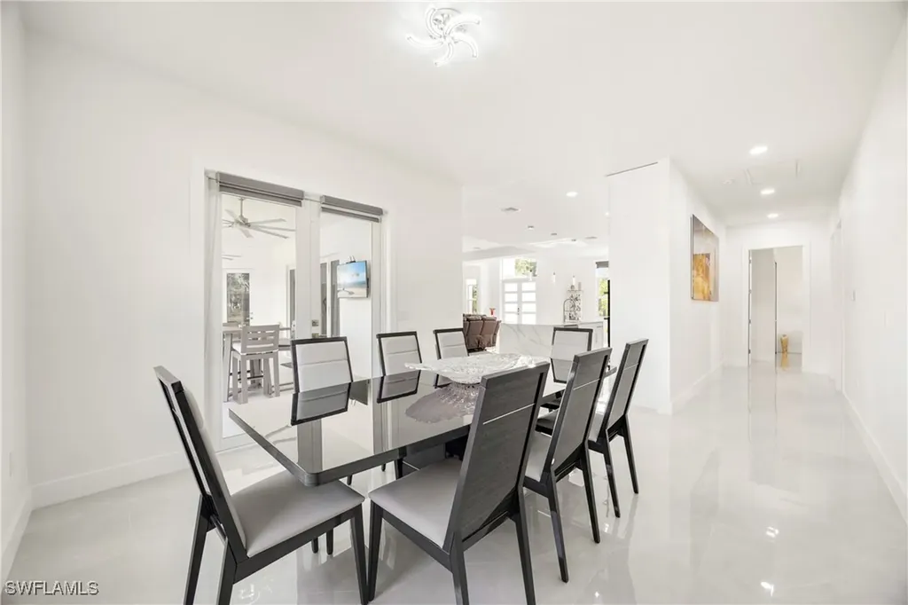 909 8th Street SE Naples FL 34117