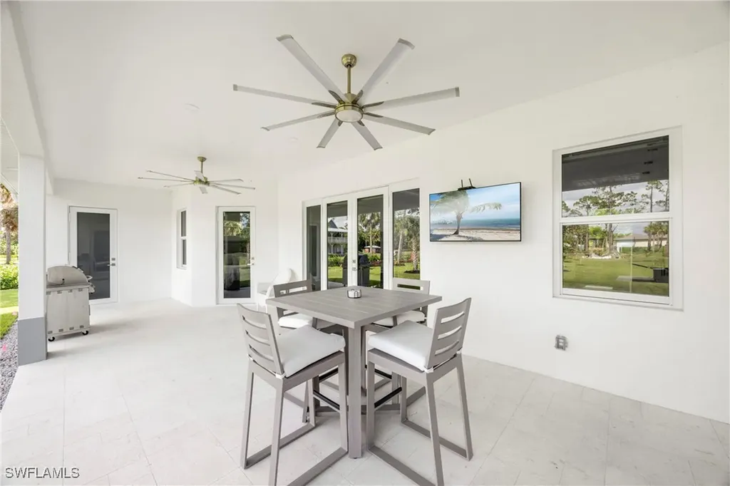 909 8th Street SE Naples FL 34117