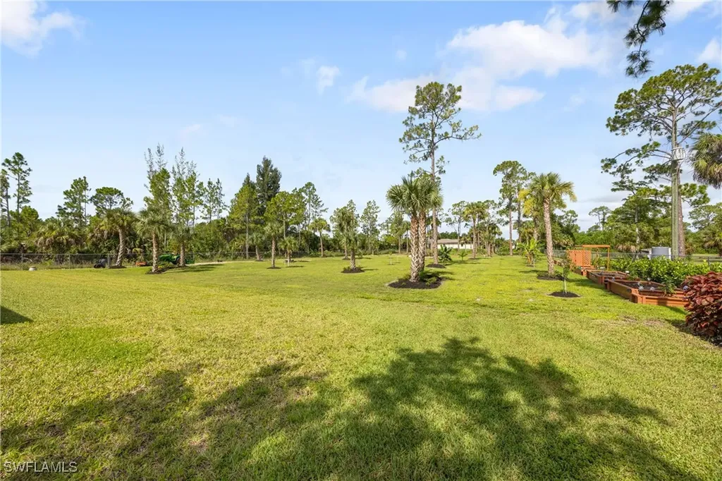 909 8th Street SE Naples FL 34117