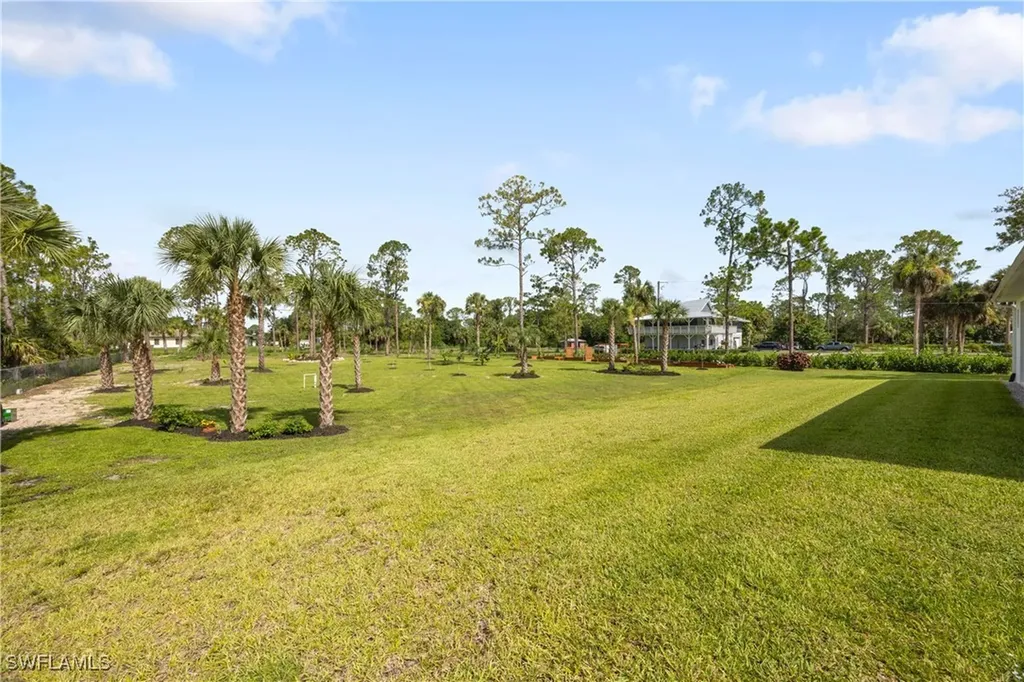 909 8th Street SE Naples FL 34117