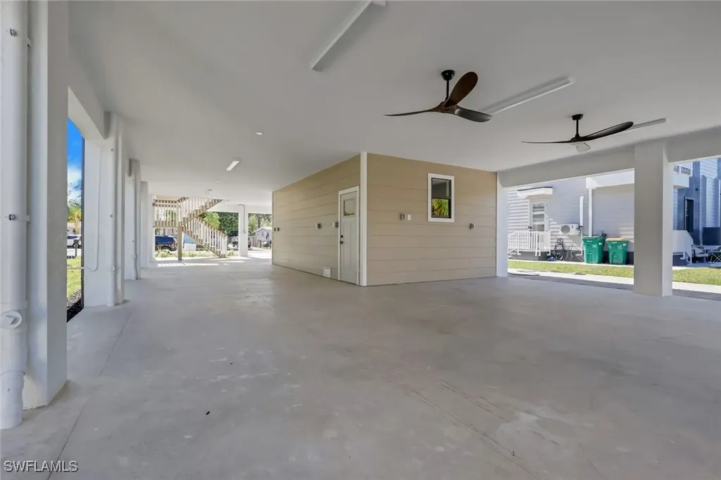 3085 Connecticut Avenue Naples FL 34112