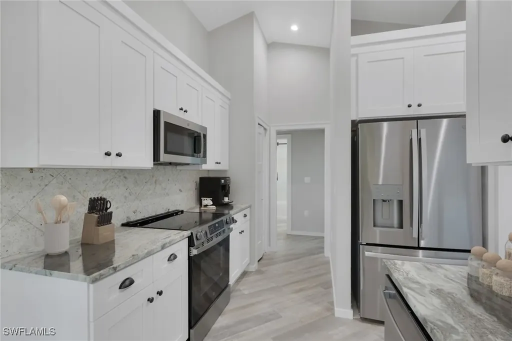 3085 Connecticut Avenue Naples FL 34112