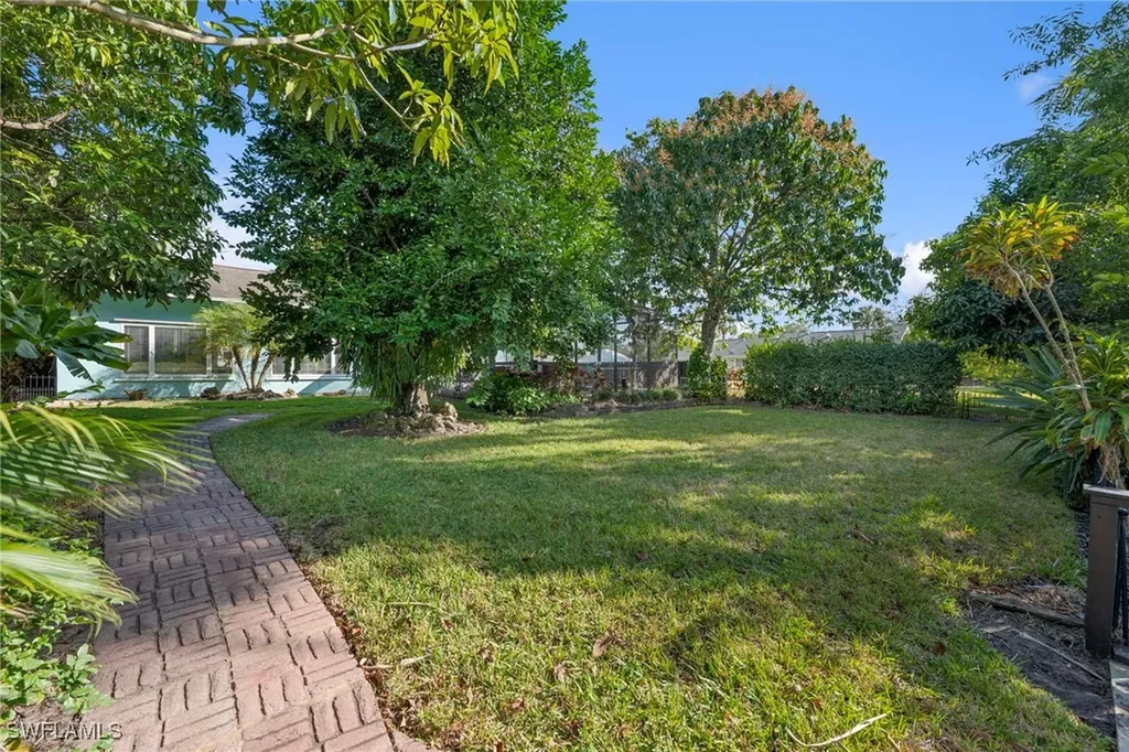 27218 Barefoot Lane Bonita Springs FL 34135