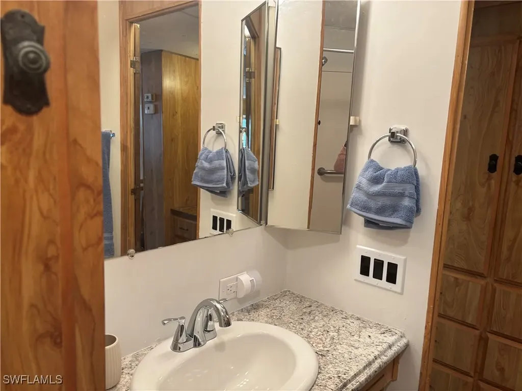 10 Jade Drive Naples FL 34114