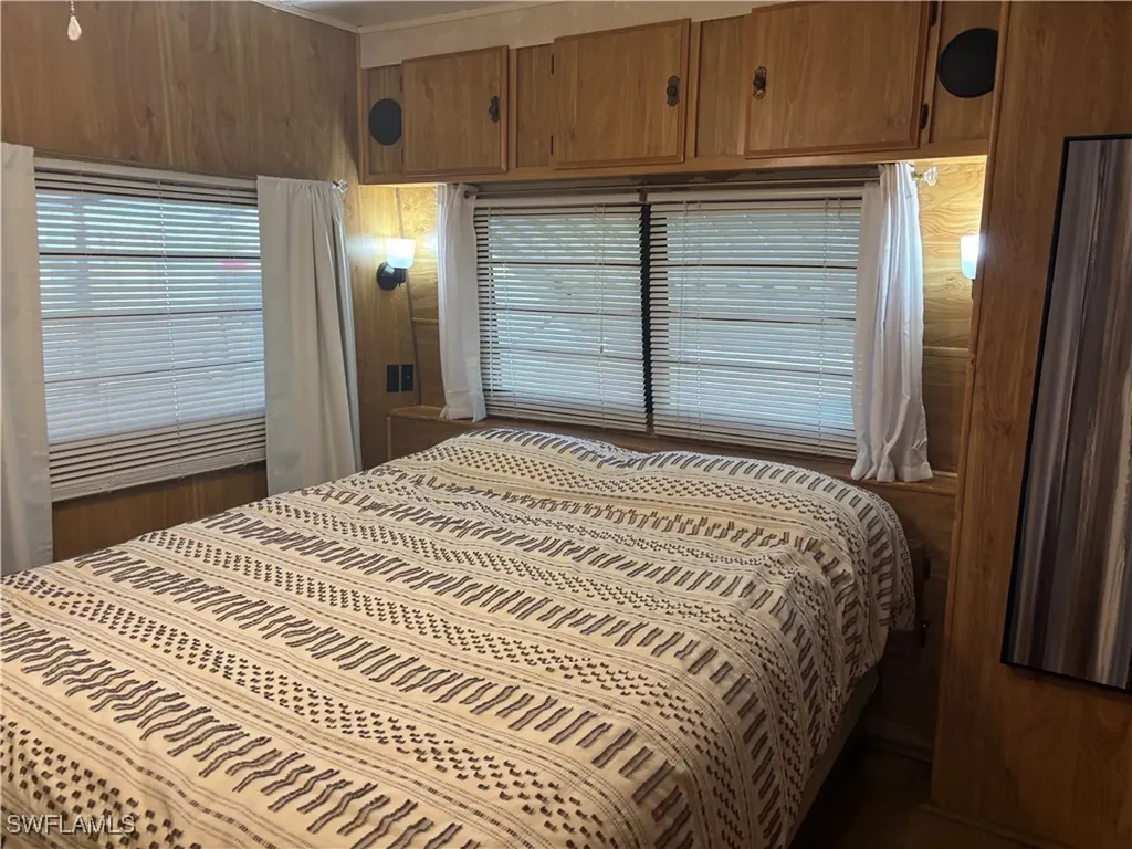 10 Jade Drive Naples FL 34114