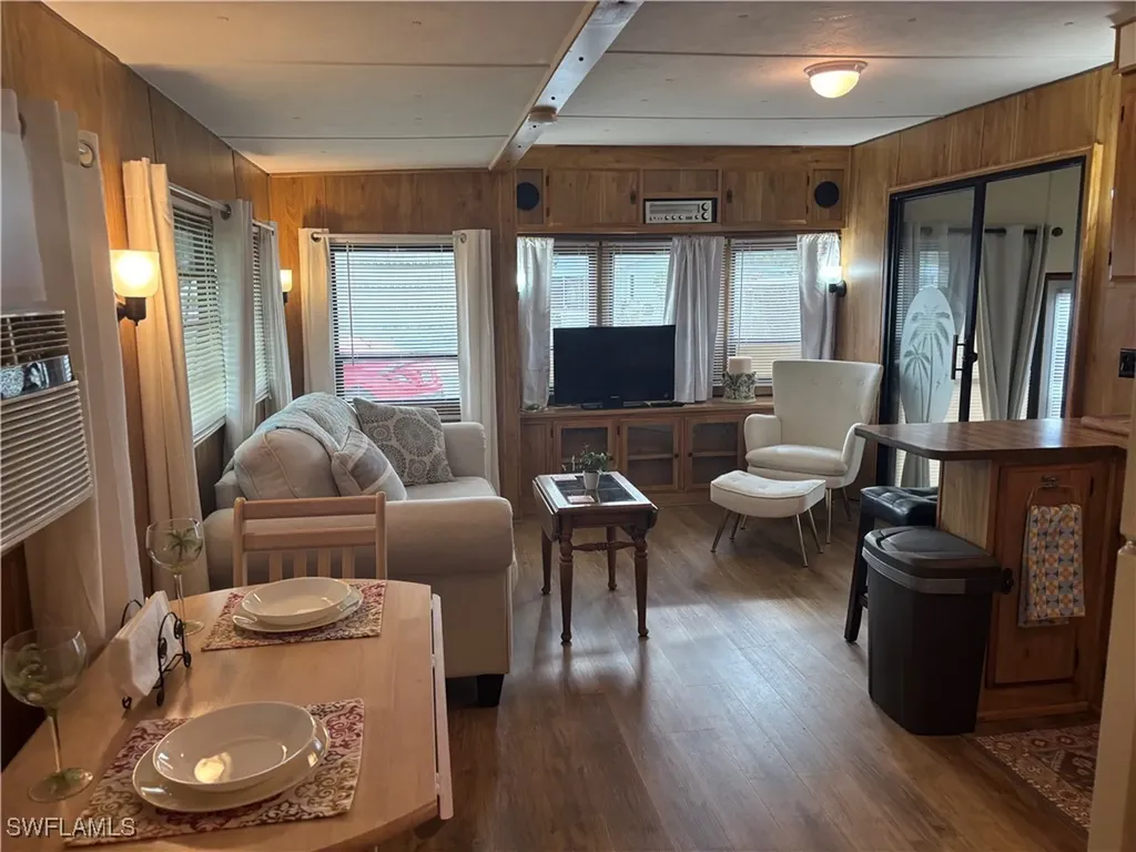 10 Jade Drive Naples FL 34114