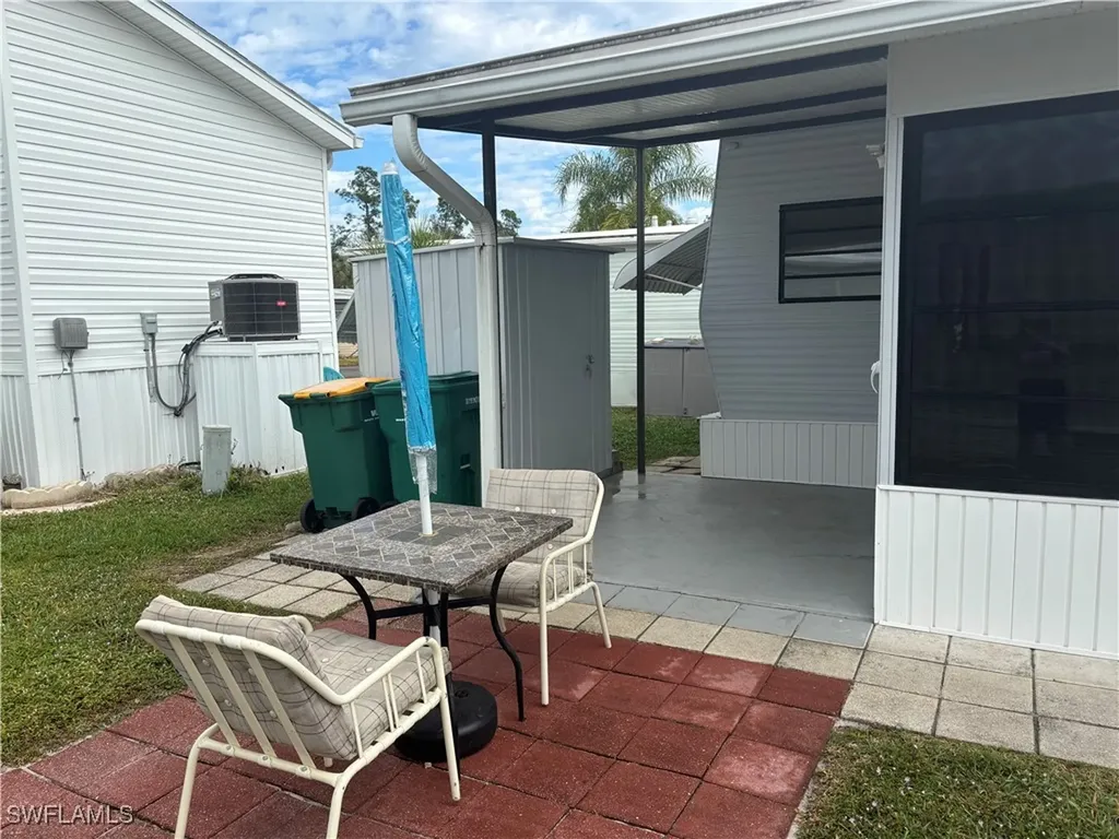 10 Jade Drive Naples FL 34114