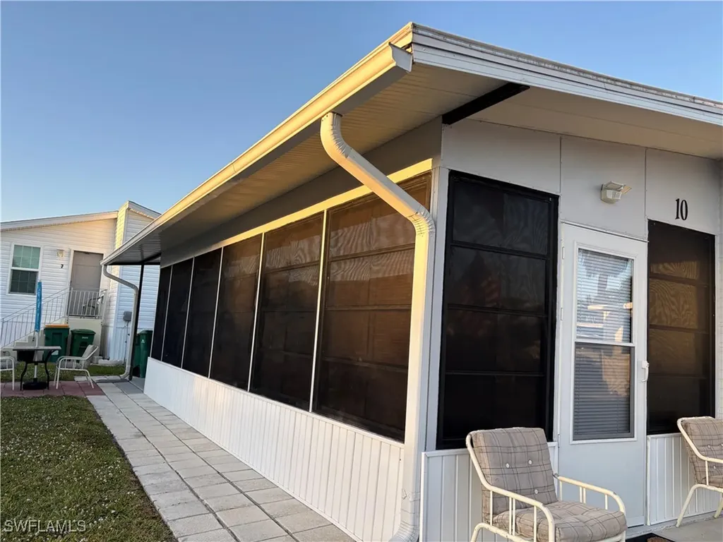 10 Jade Drive Naples FL 34114