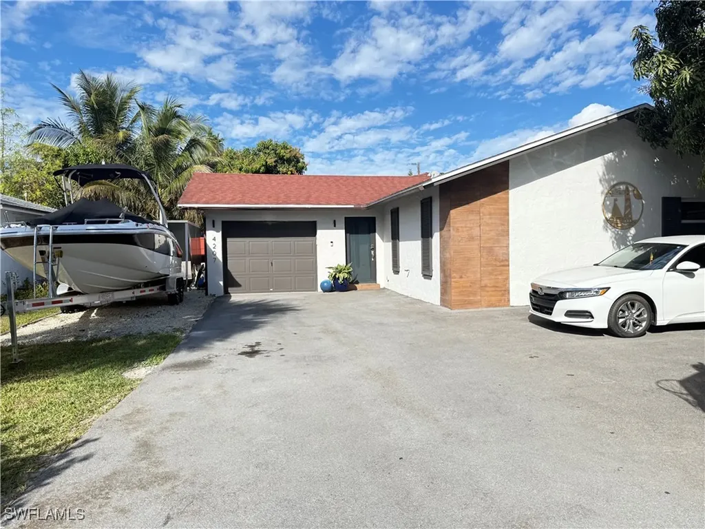 4207 Cindy Avenue Naples FL 34112